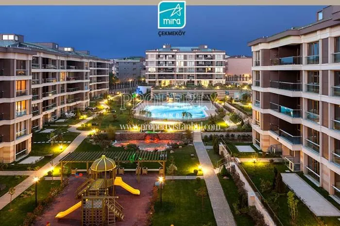 Mira Cekmekoy complex
