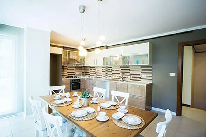 A kitchen in Modakent Cekmekoy