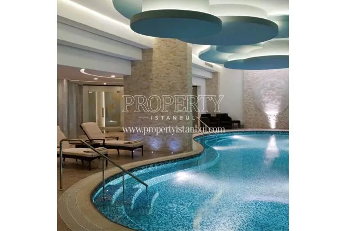 Indoor swimming pool in NG Residence