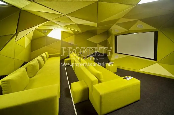Small cinema in Nef Merter 13