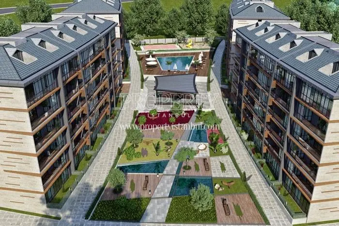 The inside of the New Nisantepe Cekmekoy compound