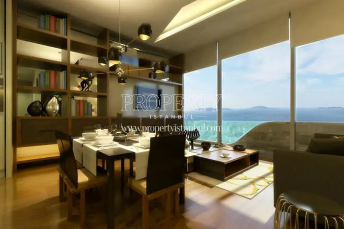 The dining table facing the sea in Newada