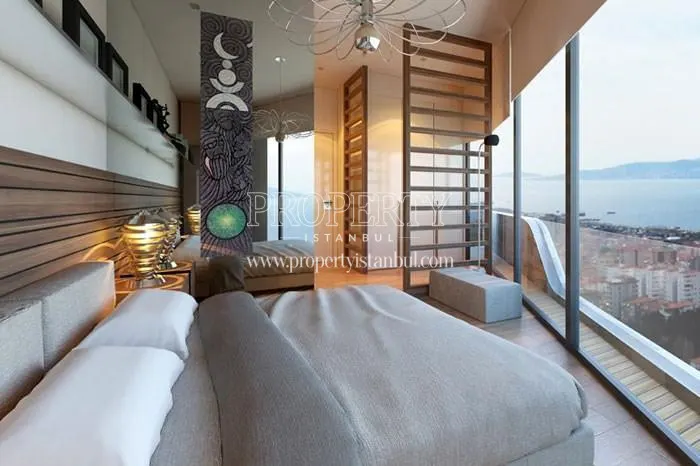 The master bedroom facing the sea in Newada