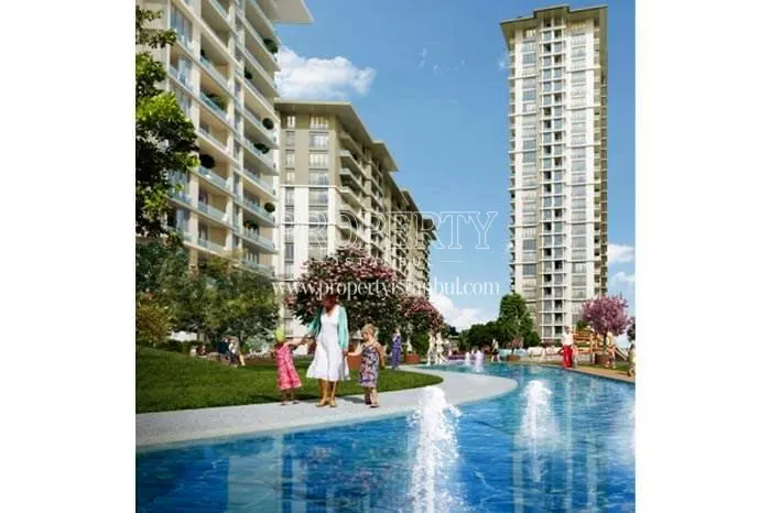 Nidapark Basaksehir residents walking in the compound garden