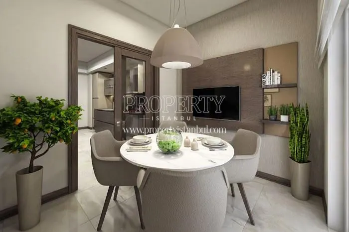 Dining table on the closed balcony in Nidapark Kayasehir