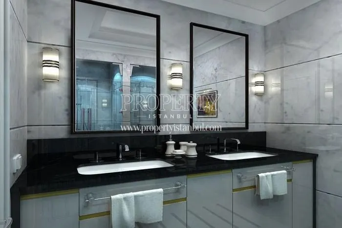 The bathroom with two sinks in Nisbetiye On