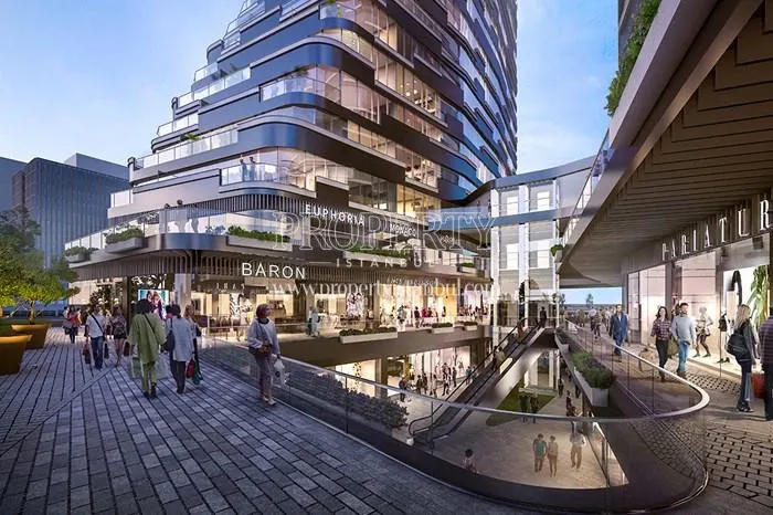 The open-air shopping center in Nivo Atakoy