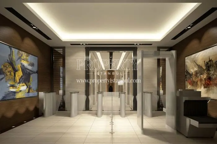The employee entrance in Nurol Tower