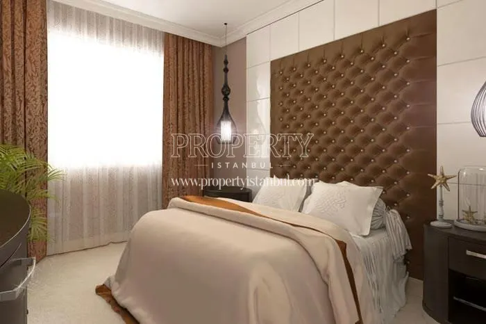 One of the master bedrooms in Oasis Rezidans
