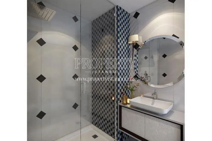 Pointed white wall in one of the bathrooms in Ofton Beyoglu