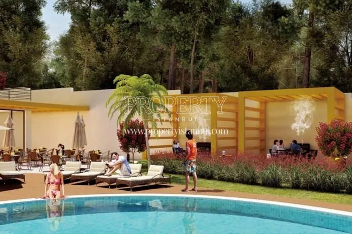 Outdoor swimming pool in Optimum Gardens