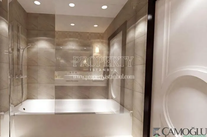 White bathtub in one of the Paradise Gunesli apartments