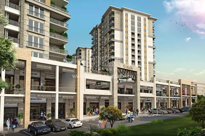The shopping center in Park Mavera 2