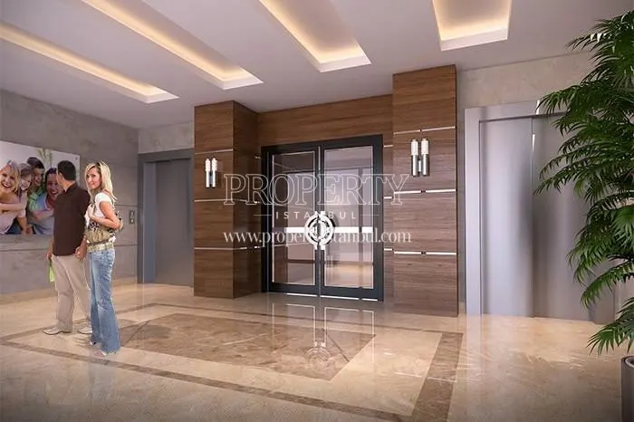 The couple going out of their home in Pendik Royal