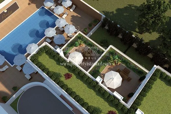 The panoramic view of Perola Residence's swimming pool