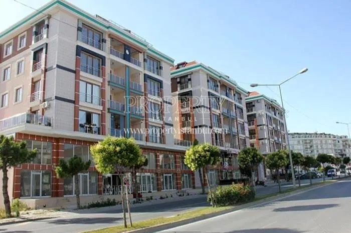 The view of the Pinartepe Residence compound from the outside