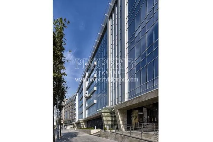 Polat Ofis gate