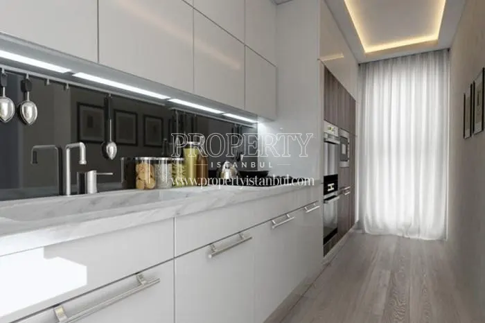 A white kitchen in Polatkaya Metropark
