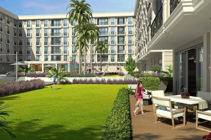 The garden of the Port Life Tuzla compound
