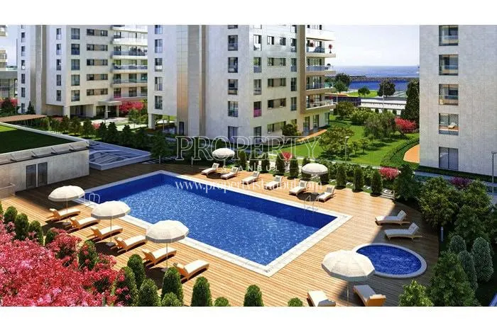 Outdoor swimming pool in the Pruva 34 compound