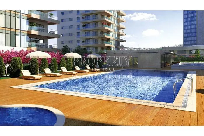 Outdoor swimming pool in the Pruva 34 compound