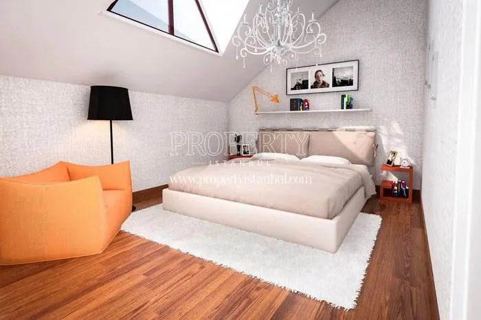 The master bedroom in the penthouse in Quadrom Palas