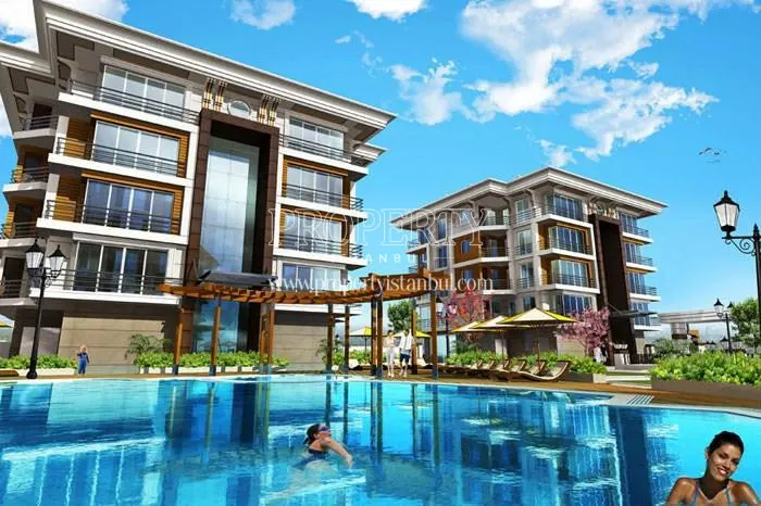 Outdoor swimming pool in Rose Garden Gurpinar