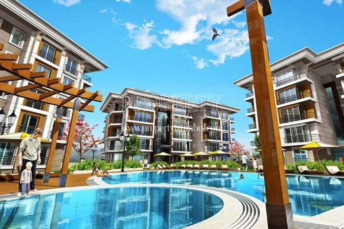Outdoor swimming pool in Rose Garden Gurpinar