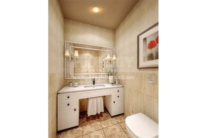One of the bathrooms in Rotana Istanbul