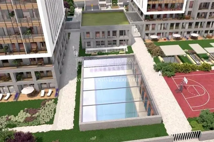 Outdoor swimming pool in Royal Garden Kartal