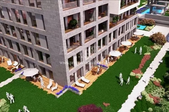 The verdant garden of Royal Garden Kartal