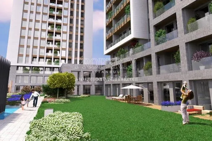 Walking track in the Royal Garden Kartal compound