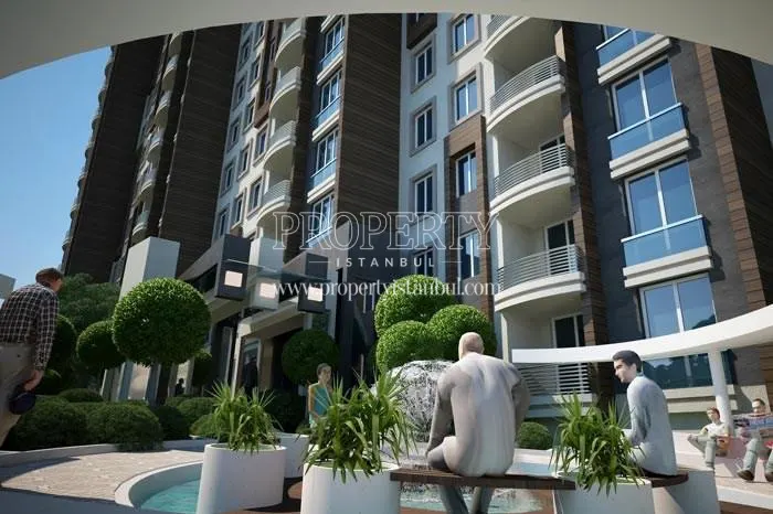 The residents of the compound relaxing in the Saglam Park Gunesli complex garden