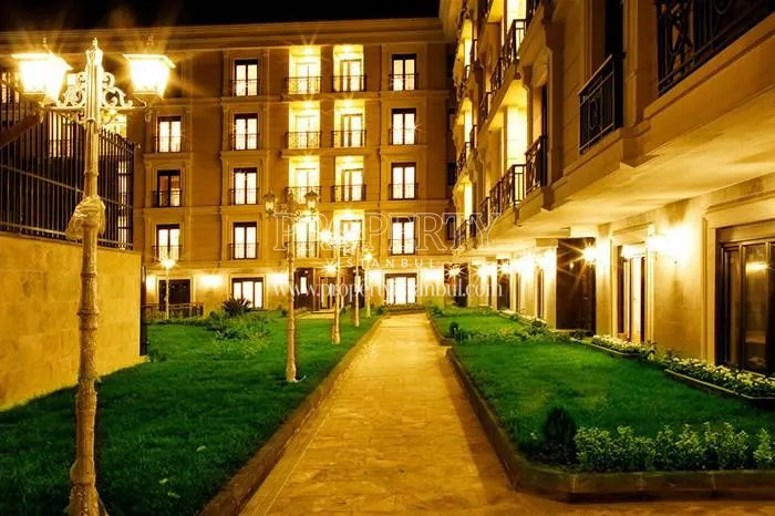 The landscape view in Samatya Konaklari at night