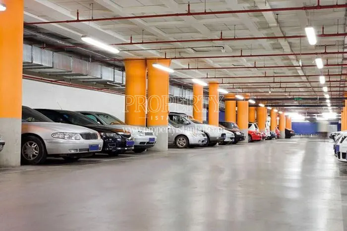 Garage in Samatya Konaklari
