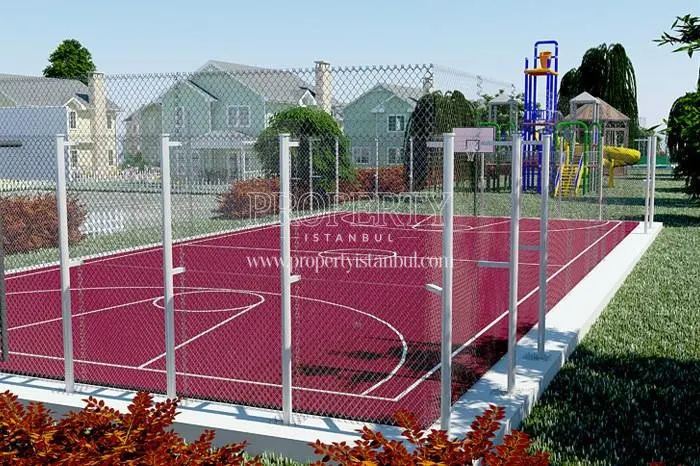 The basketball court in Saral Onater