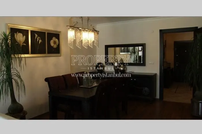 A dining room in Sari Evler