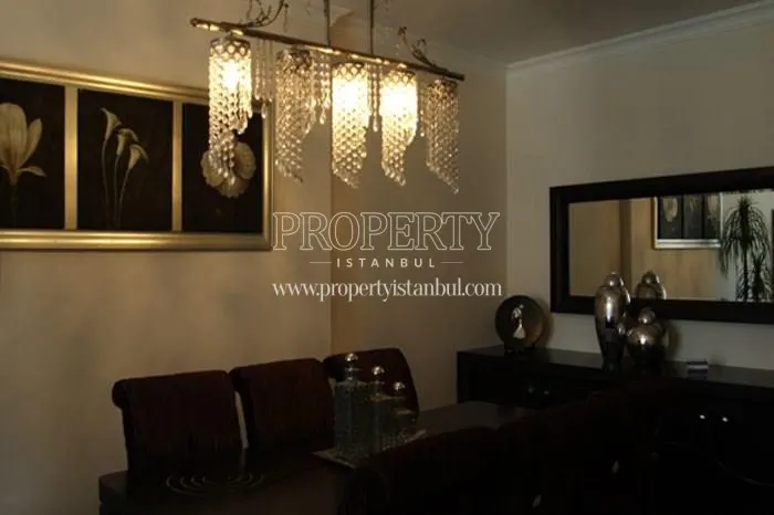 A dining room in Sari Evler