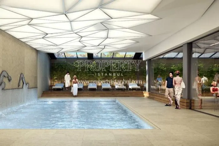 The indoor swimming pool in Sariyer Panaroma Life