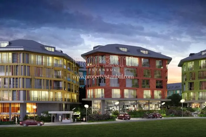 Sariyer Panaroma Life blocks at night