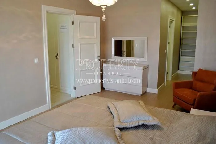 Master bedroom with a dressing room in Sehrigul Konaklari