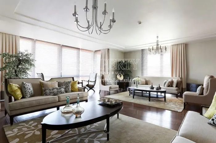 Spacious living room in Sehrizar Konaklari