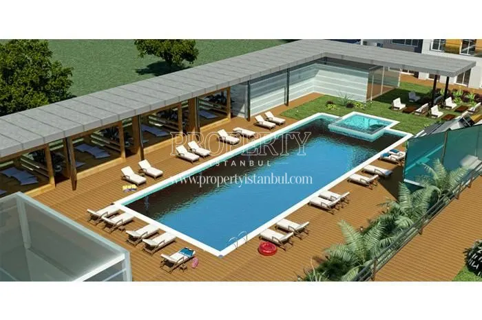 The outdoor swimming pool of the Selective Prestige compound