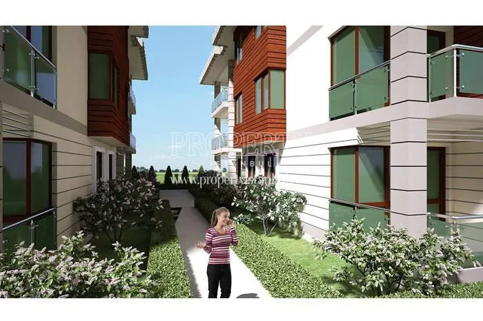 Walking track in the Selimpasa Saray Evleri compound