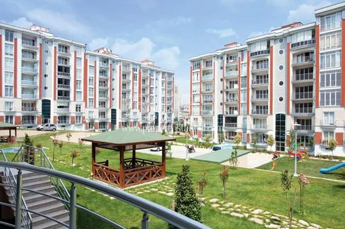 The inside of the Selin Evleri compound