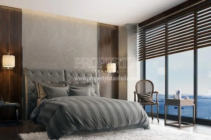 The master bedroom with the sea view in Serenity Pendik