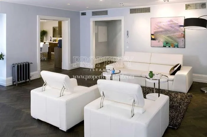 The lobby in the office in Seven Four Life Acibadem