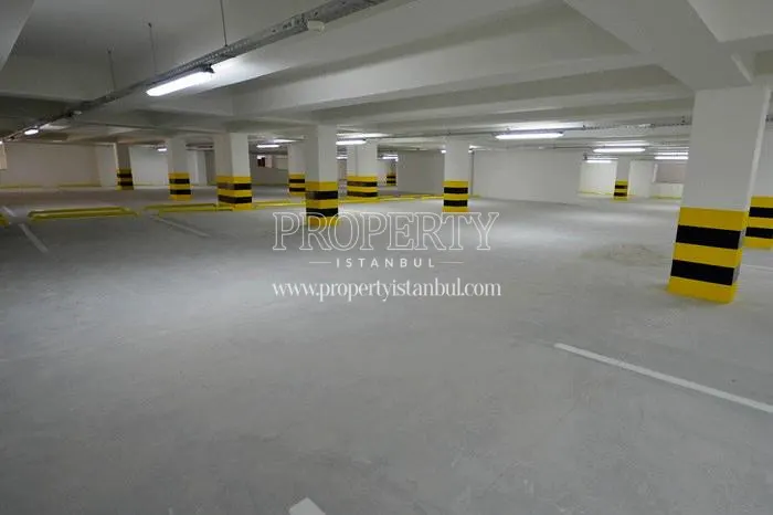 The garage in Seyirtepe Evleri