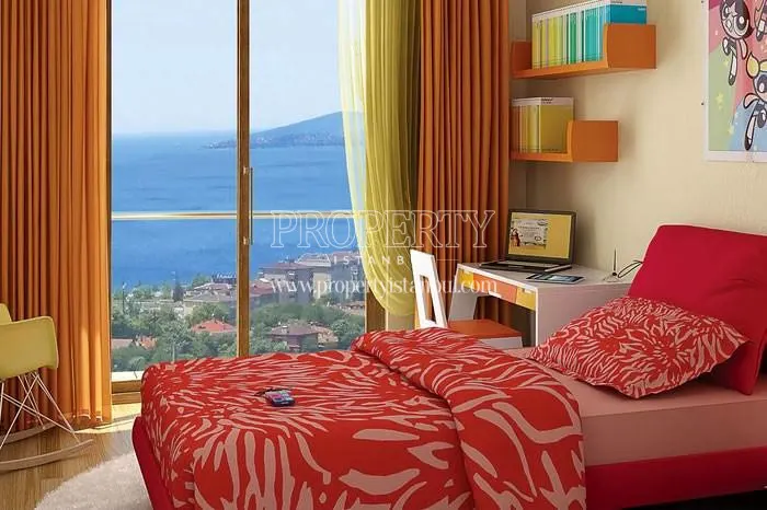 A bedroom with a sea view in Seyr-i Adalar