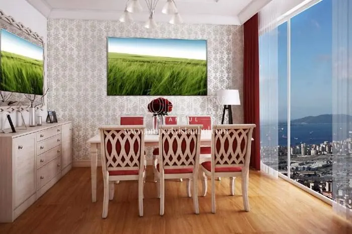 The dining room with the sea view in Sky Blue Istanbul